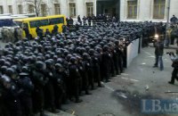 В Украине завтра могут ввести чрезвычайное положение
