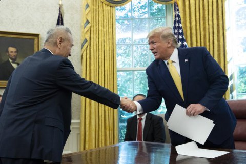 США отказались от повышения пошлин на китайские товары с 25 до 30 процентов