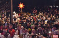 У Франківську пояснили різкий спалах ковіду встановленням рекорду з виконання колядки