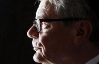 В резиденцию президента Германии бросили "коктейль Молотова" 