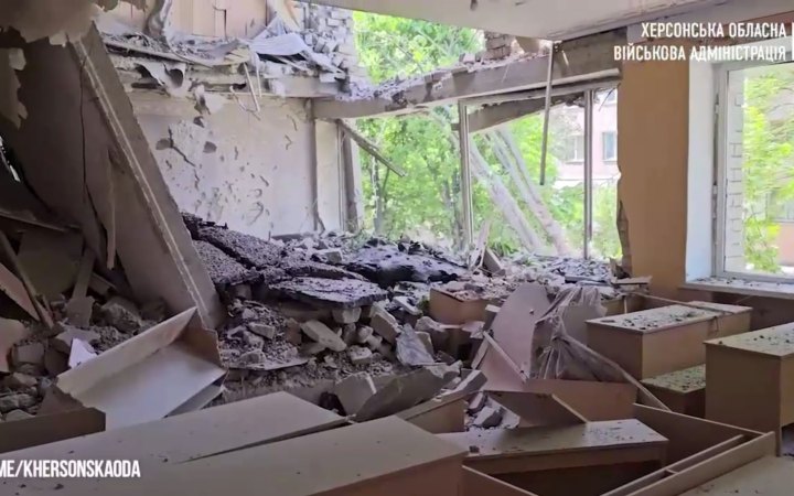 Армія РФ зруйнувала освітній заклад в Херсоні