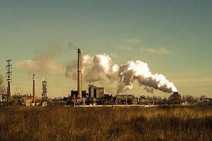 Производство базовых отраслей экономики продолжает падать