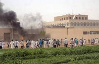 США эвакуируют посольства в Судане и Тунисе