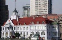 В Китае рабочие взяли в заложники вице-консула России