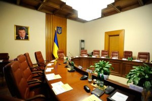 Власть не скрывает намерений сменить состав Кабмина