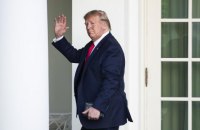 Трамп скасував поїздку до Польщі через наближення урагану