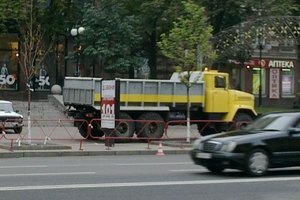 Власть согнала под Печерский суд тяжелую технику, - БЮТ
