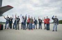 В Украину вернулись 14 украинских моряков, которые три года пребывали в тюрьме в Ливии (обновлено)