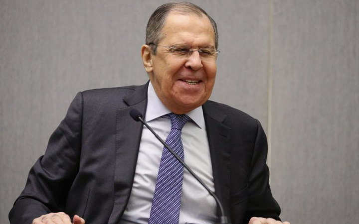 "С павлинами поговори": Лавров нахамив журналістам 