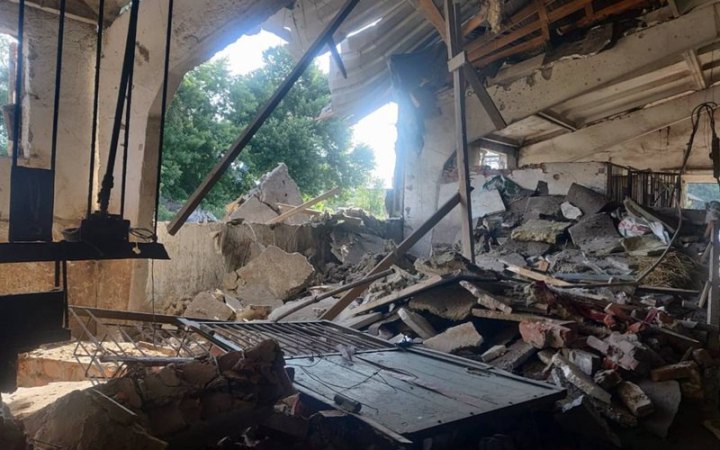 Росіяни атакували дроном кінно-спортивну школу на Сумщині, загинули тварини