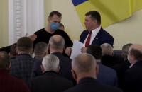 Соратника Медведчука прогнали з трибуни Харківської міськради