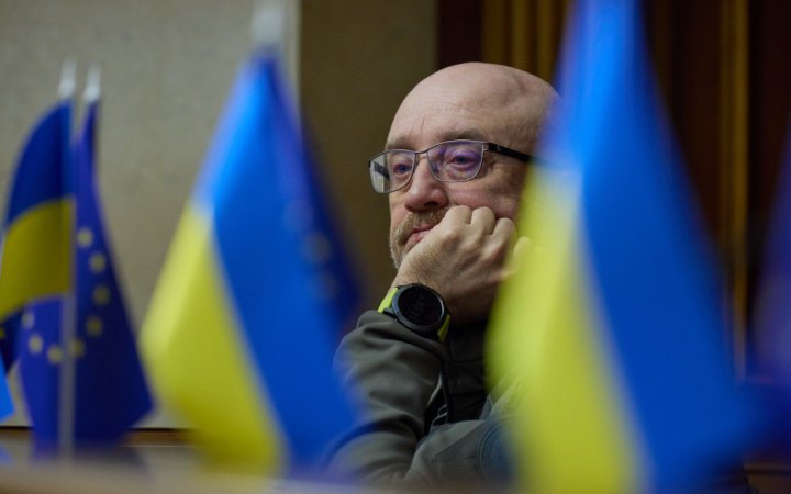 Резніков заявив, що поки не збирається йти з посади міністра оборони за власним бажанням