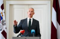 Голова МЗС Латвії йде у відставку через польоти на бізнес-джетах за державні гроші