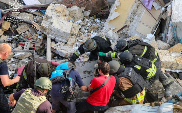 Російські війська завдали авіаудару по Антонівці. Є загиблі