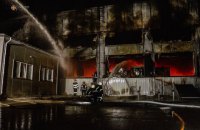 Под Тернополем сгорел склад с полимерами