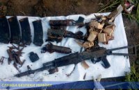В заброшенной школе в ООС нашли тайник с арсеналом оружия, которое числилось как утерянное  