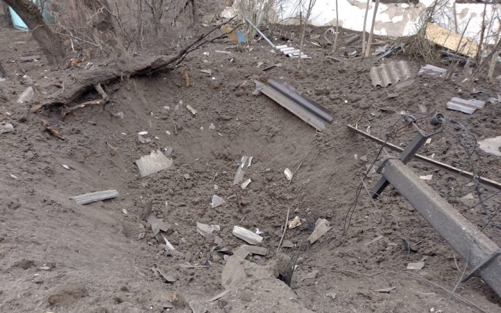 Росіяни обстріляли лікарню в Херсоні, поранено двох медпрацівників і жінку