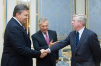 Кокс и Квасьневский отказались комментировать встречу с Януковичем