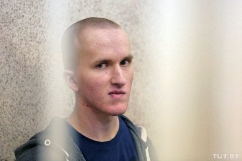 Убивший бензопилой продавца ТЦ в Минске напал с ножом на сотрудника колонии