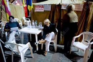 Сторонники Тимошенко пишут ей письма в СИЗО