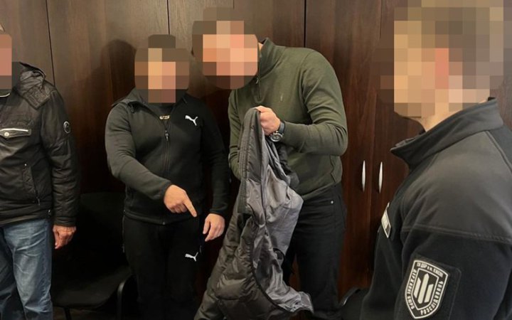 ​У Києві експоліцейського судитимуть за вимагання $25 тисяч у підприємця