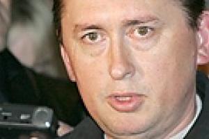 Мельниченко уже мечтает ввести военное положение после победы на выборах