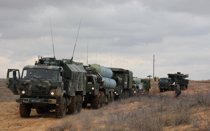 Сили безпілотних систем вдарили по російських ППО, РЛС та складах боєприпасів 