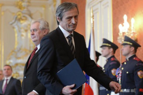 В Чехии задержали россиянина по подозрению в нападении на дом министра обороны