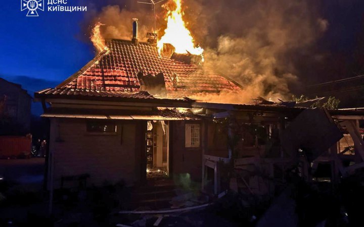 ​На Київщині є пошкодження через атаку РФ. Поранені люди