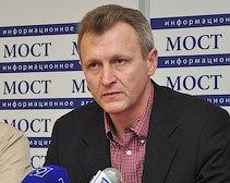 Закон о красном знамени разделит Украину и украинцев, - БЮТ