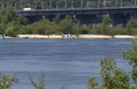 В Киеве у моста Патона всплыло тело утонувшего мужчины