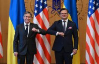 Кулеба и Блинкен обсудили возможность привлечения США к мирному урегулированию в Украине