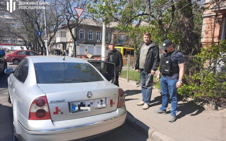 ДБР затримало довірених осіб Киви, які готували на Одещині провокації із залученням “тітушок”