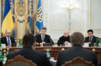Порошенко назвал приоритеты в финансировании обороны