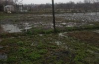 В Демидове в Киевской области ликвидируют подтопление домов, вызванное российской агрессией