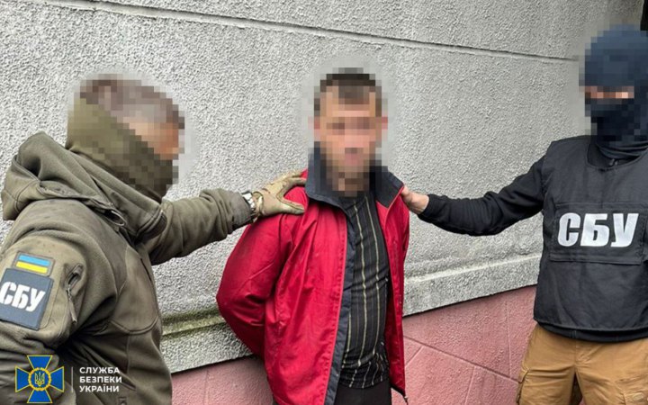 Зрадник, який “зливав” позиції ЗСУ під Бахмутом, отримав 15 років тюрми