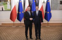 В Польше приняло присягу новое правительство с прежними премьером и большинством министров