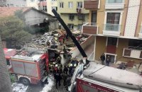 Военный вертолет упал на жилые дома во время учебного полета в Стамбуле