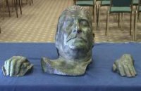 На британском аукционе продана посмертная маска Сталина