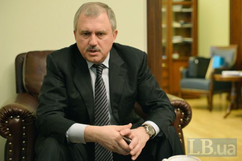 "Укрзализныця" помогает поставлять сырье на крымский завод Фирташа, - Сенченко