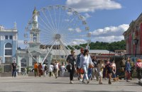 Завтра в Україні повітря прогріється до 20-25°, дощитиме у західних областях