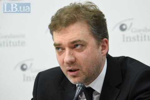 Министр обороны взял под личный контроль дело об избиении военнослужащей в Одесской области 