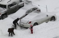 Припаркованные на киевских дорогах автомобили будут убирать без спроса 
