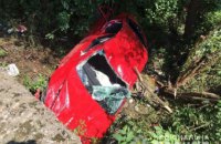 У Закарпатській області 12-річний підліток на квадроциклі зіштовхнув з дороги легковик