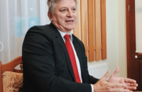 Венгерскому чиновнику запретили въезд в Украину за агитацию на выборах
