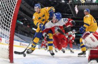 На молодіжному чемпіонаті світу з хокею збірна Швеції продовжила свою фантастичну рекордну серію