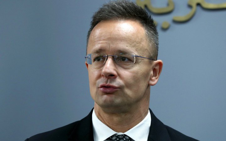 Глава МЗС Угорщини звинуватив президента Зеленського у нібито "шантажі" через позицію щодо російської нафти