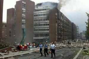 Премьер Норвегии во время взрыва не пострадал: сейчас он скрывается