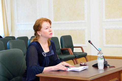 Судью из Торецка уволили за кражу чая и часов