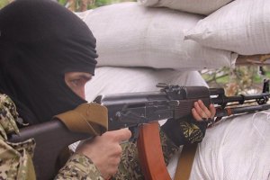 Возле Мариуполя обстрелян автобус спецбатальона "Азов"